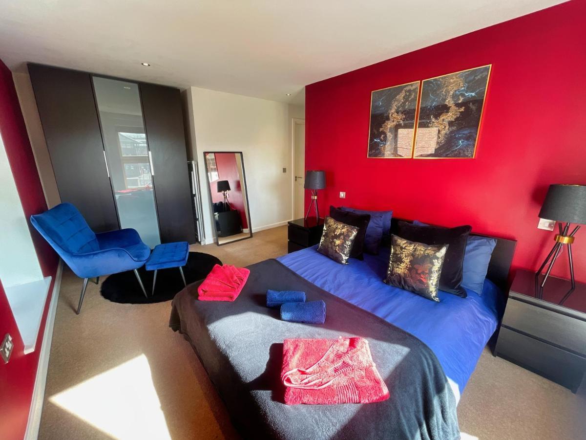 Historic Clock Tower Apartment With Rooftop Terrace And Free Secure Parking Sheffield Eksteriør billede