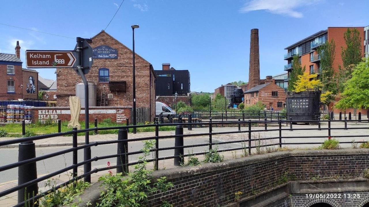 Historic Clock Tower Apartment With Rooftop Terrace And Free Secure Parking Sheffield Eksteriør billede